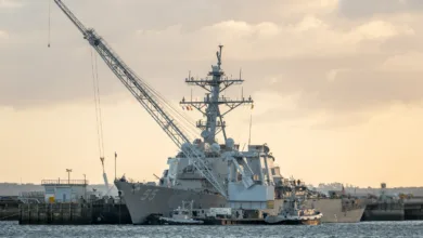 uss stout brest deniz ussunde muhimmat yenileme gerceklestiriyor dY778pKI.jpg